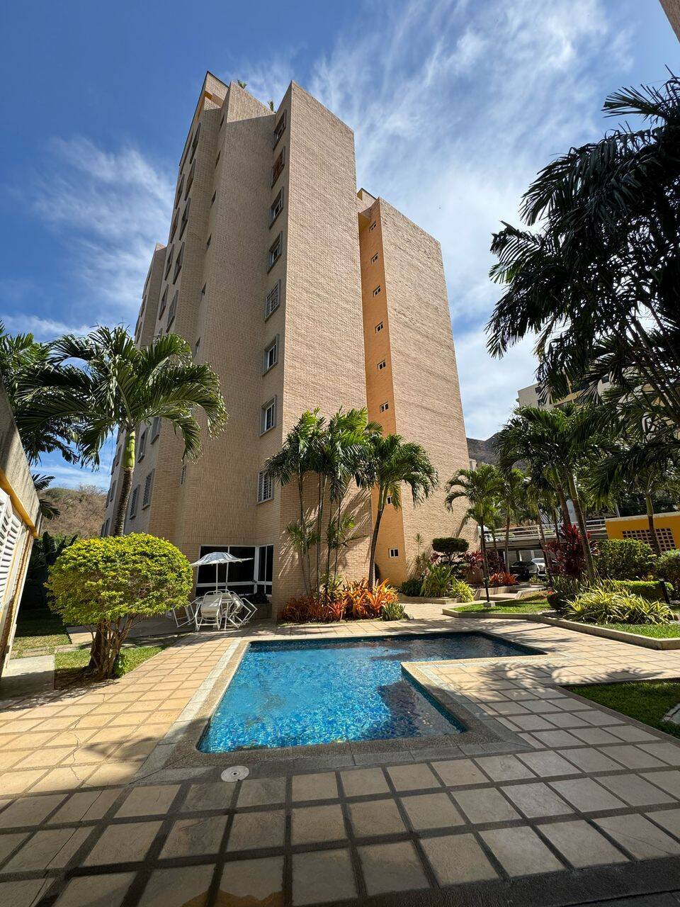279846  Alquiler Exclusivo Apartamento Piedras pintadas Resd. Alta vista. planta 100% y pozo