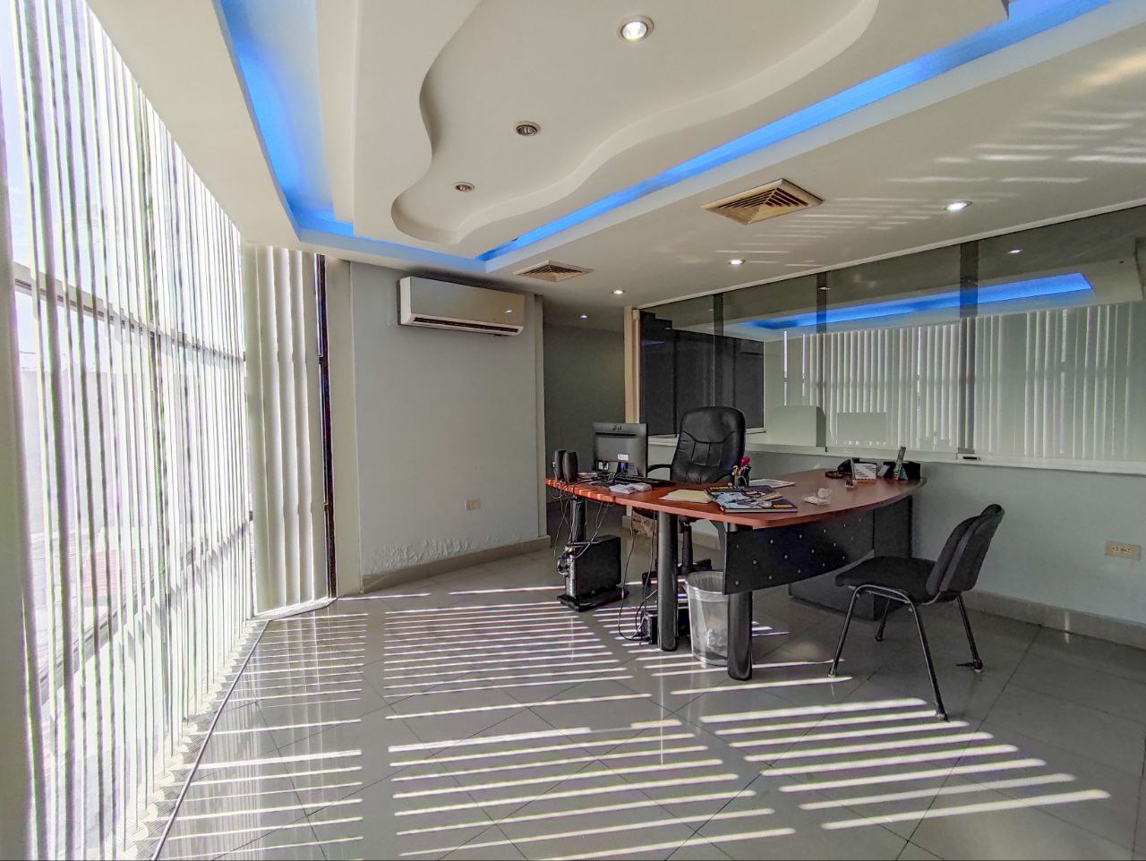 277238 Edificio Local Comercial En Venta 1908mts2 San Blas Valencia, Edo Carabobo. ( Distribuidora y